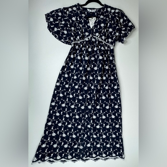 NWT Zara Embroidered Flutter Sleeve Button Down Midi Dresss Size Small - Picture 2 of 12